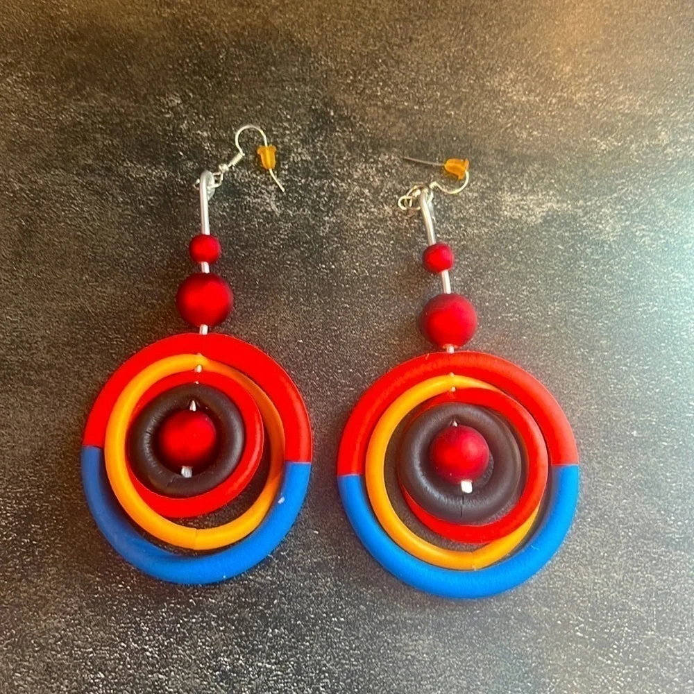 NWOT‎ Drop Rubber Earrings